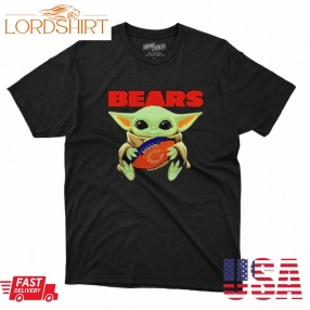 Baby Yoda Loves The Chicago Bears Star Wars Gifts Shirt