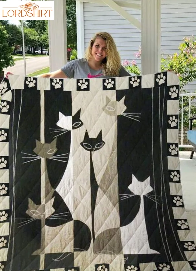 Cat Black And White 3D Customized Quilt