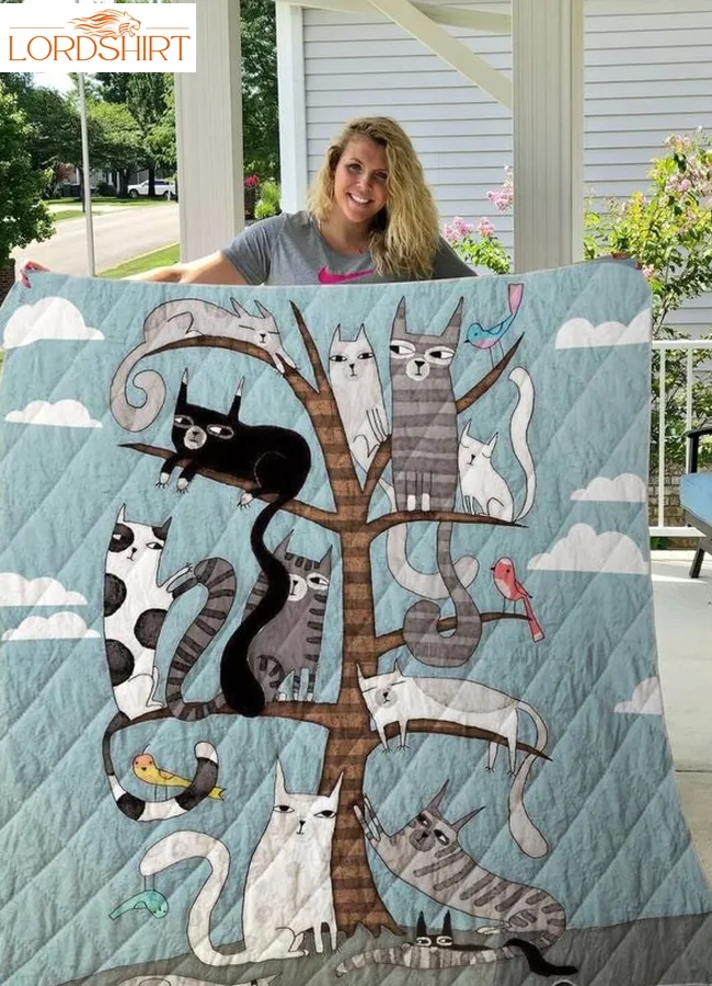 Cat Climb Tree 3D Customized Quilt