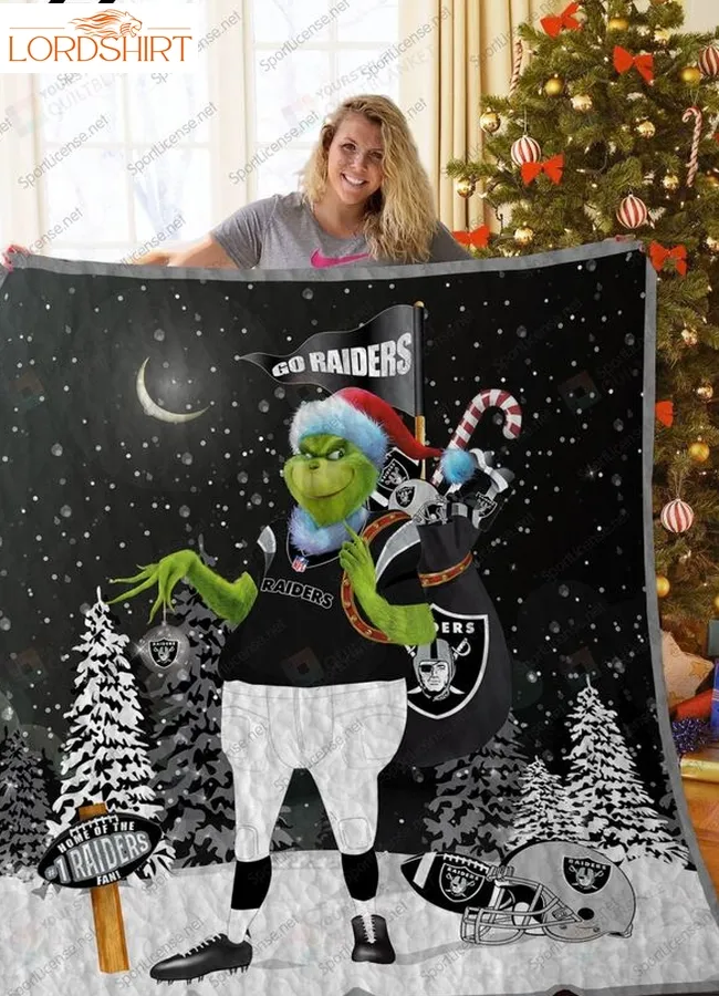 Las Vegas Raiders Grinch Santa Quilt Blanket