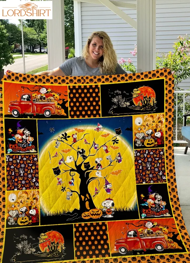 Snoopy Halloween 2019 Quilt Blanket