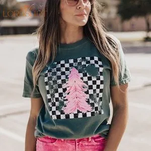 Comfort Colors Retro Checkered Christmas Tree T-shirt Pink